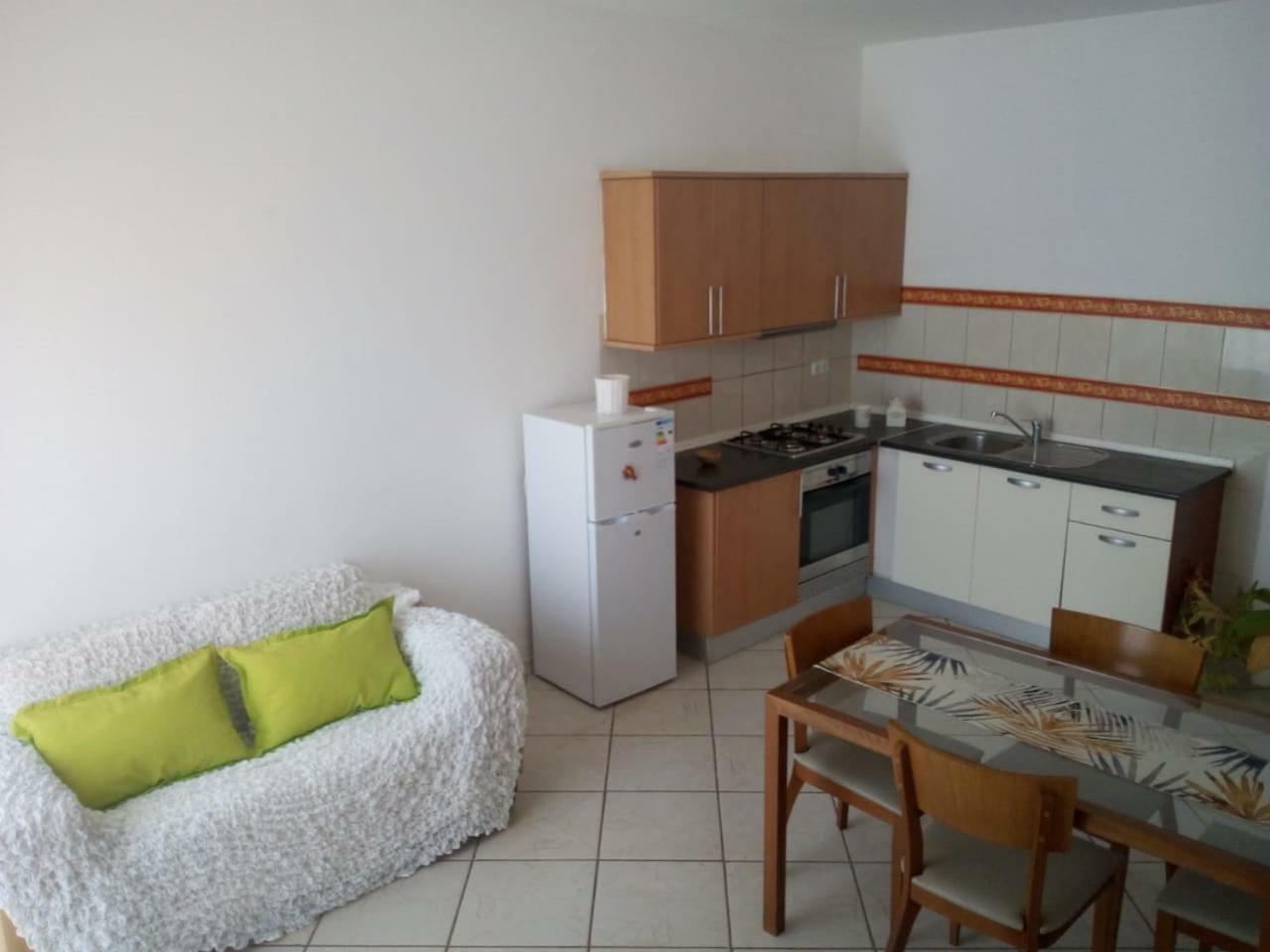 Good Value Low Cost Apartment Second Beach Line Santa Maria Eksteriør billede